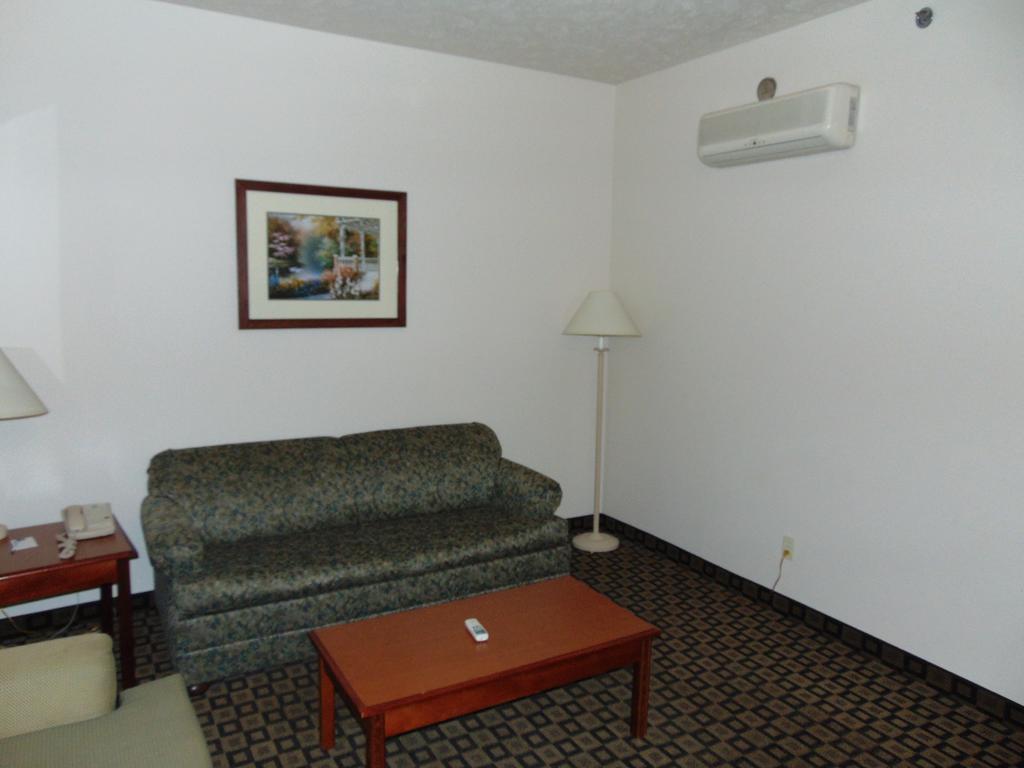 Days Inn By Wyndham Pentwater Cameră foto